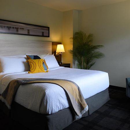 Rodd Miramichi Hotel Екстериор снимка