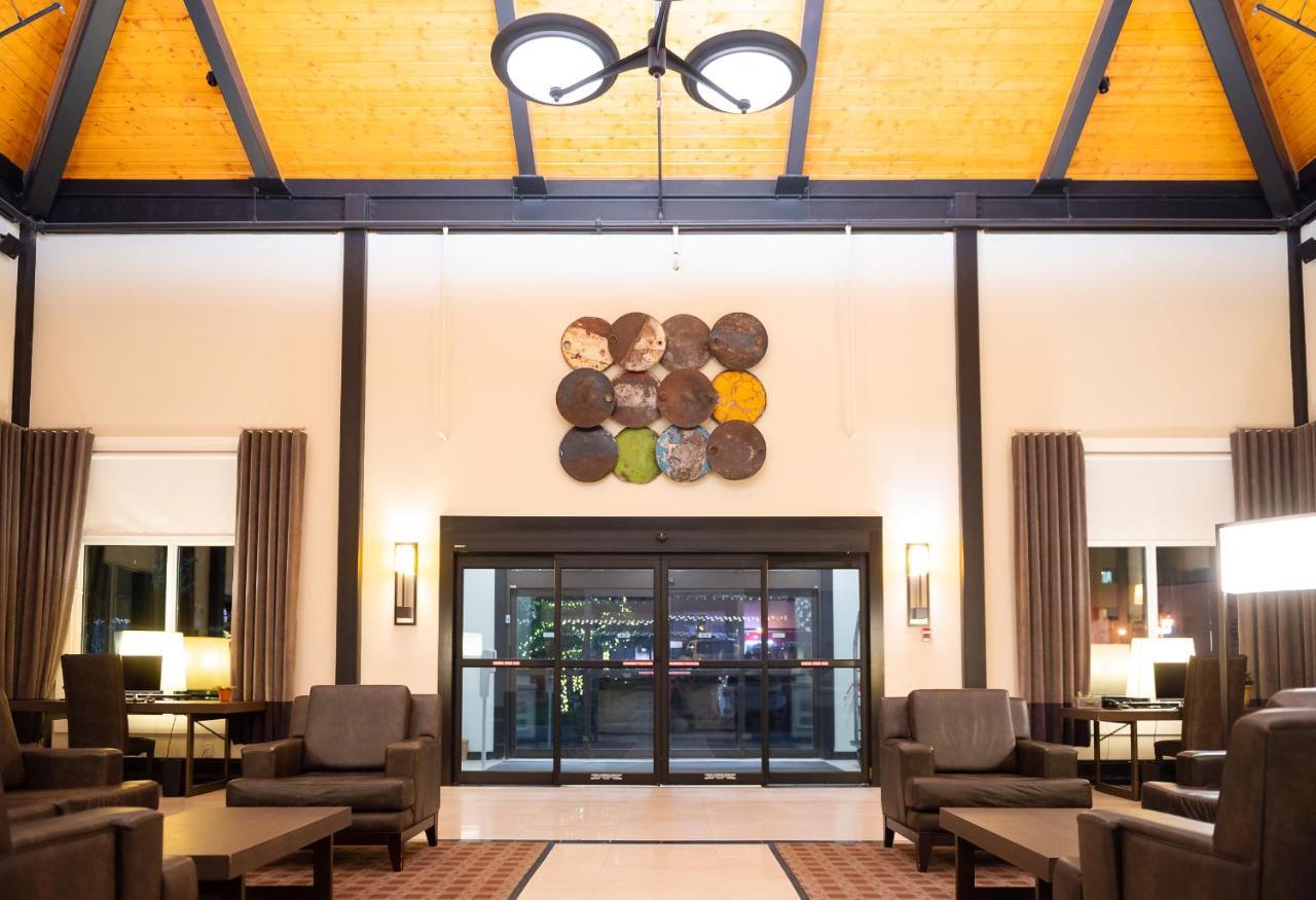 Rodd Miramichi Hotel Екстериор снимка