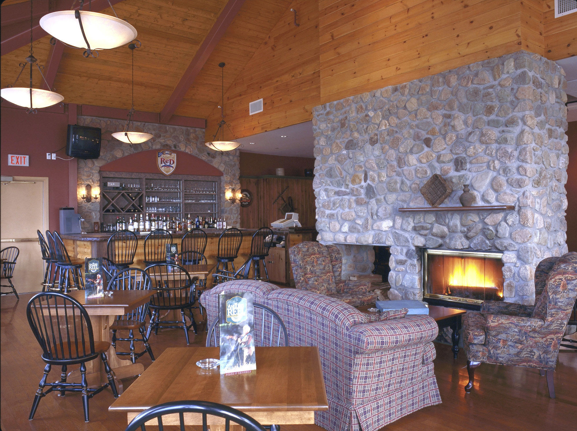 Rodd Miramichi Hotel Екстериор снимка